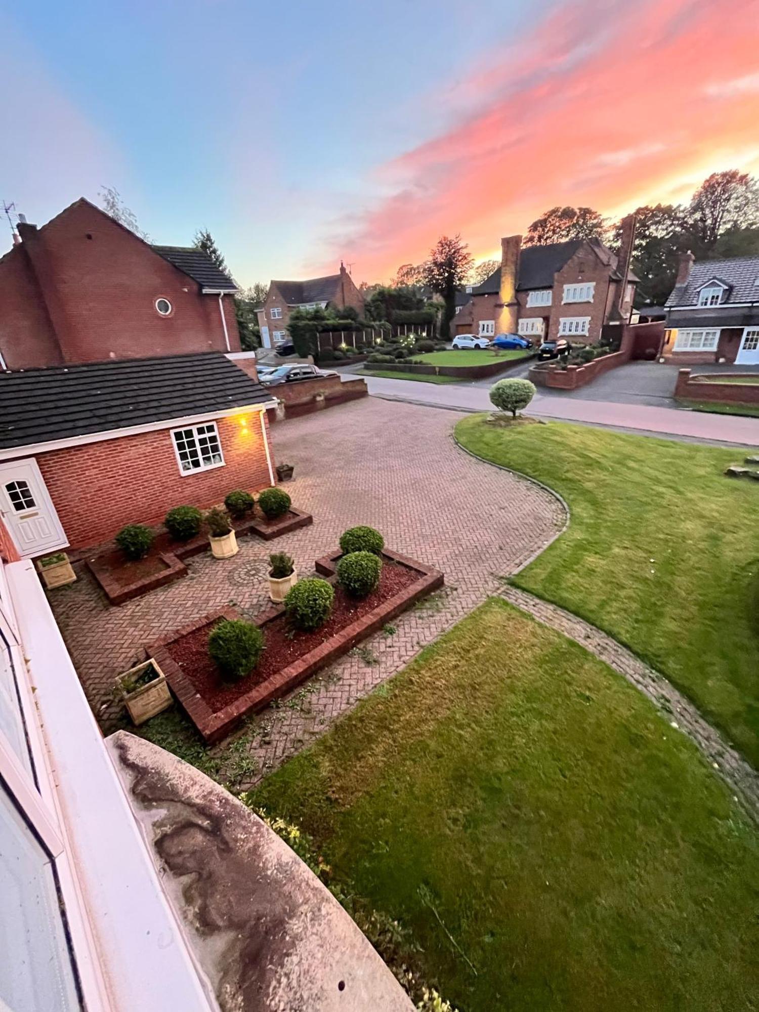 Unwind In Comfort At Cosy Caradus Free Parking Birmingham Exterior foto